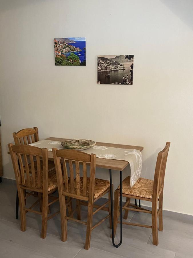 Aleminas Rooms Symi Exterior photo